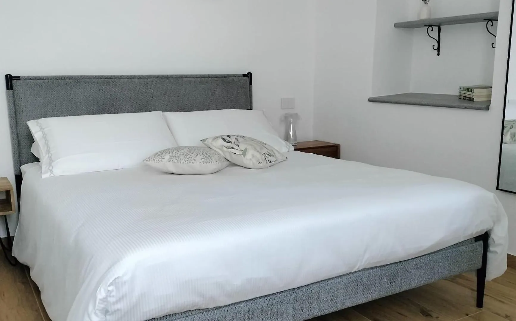 Uggiate Habitat Bed & Breakfast イタリア